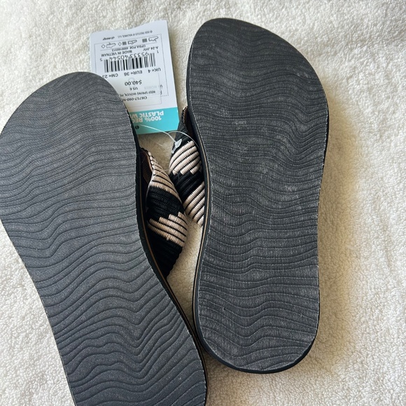 Reef Woven pebble sandals size 6 New - Picture 3 of 5